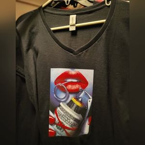 GILDAN Women's V Neck Tshirt